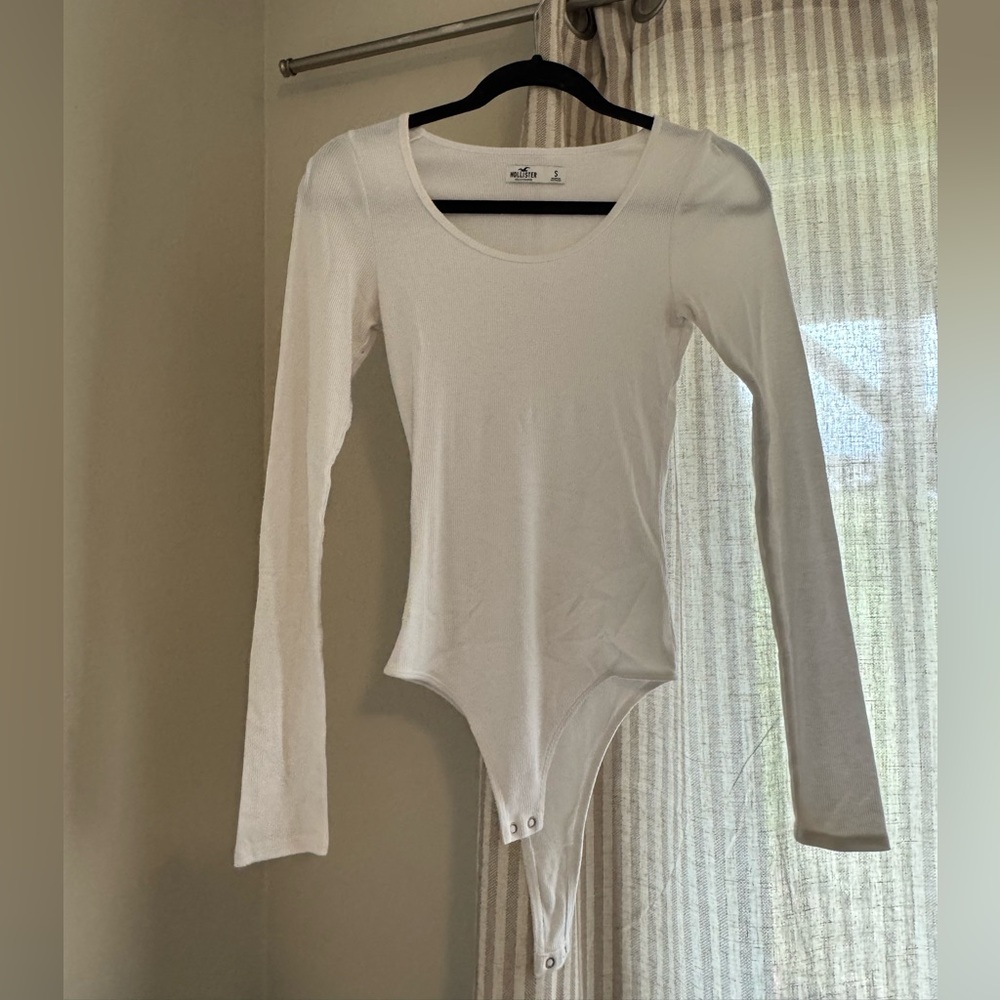 White long-sleeve bodysuit